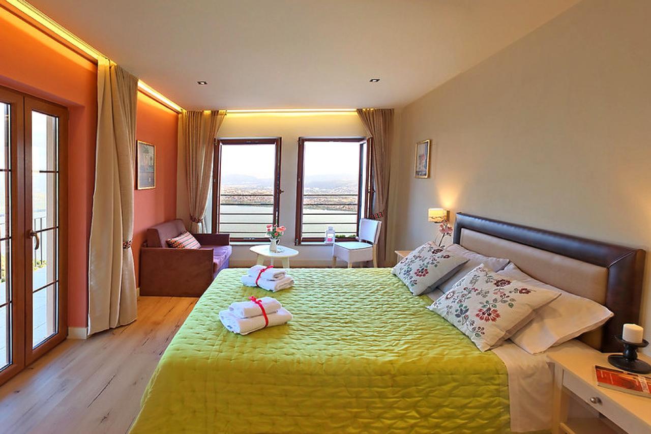 Arktos Hotel Giannina Esterno foto